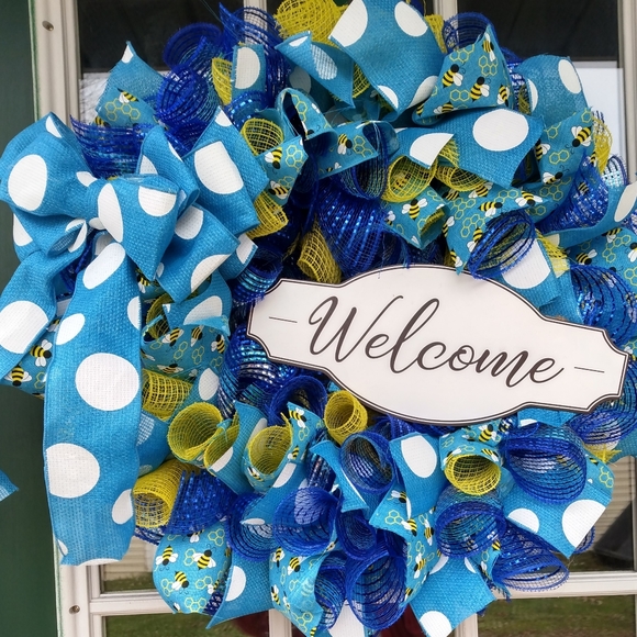 Welcome decor mesh wreath - Picture 1 of 1